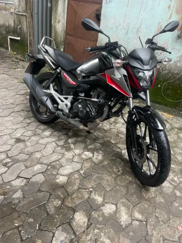 Titan 160 preta 2025 troco em Xre