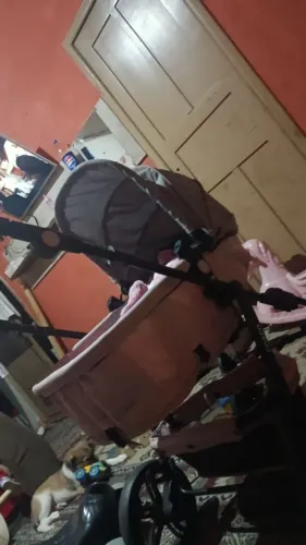 Carrinho de bebê Cosco Ravii