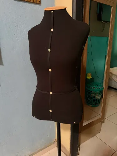 Manequim busto feminino