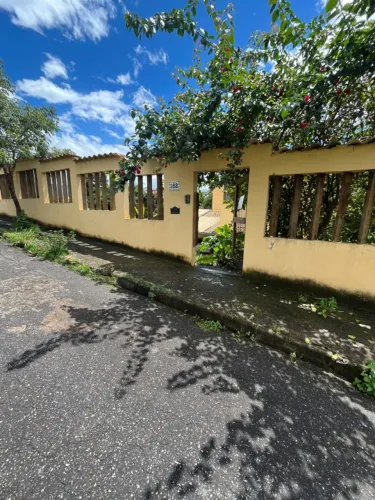 Casa com 3 quartos para alugar em Santa Bárbara