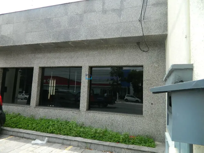 Imóvel Comercial para Locação em Indianópolis com 395 m² com 11 salas e 10 vagas de garage