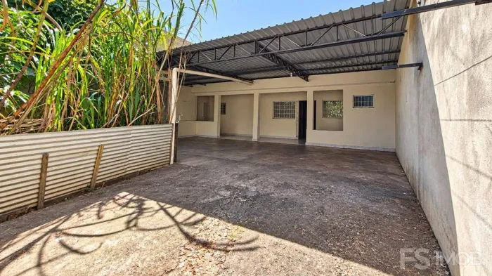 Casa à venda no Jardim Ecoville, Cambé - 204m² 3 quartos com suíte e potencial comercial