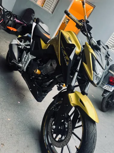 VENDO OU TROCO ?