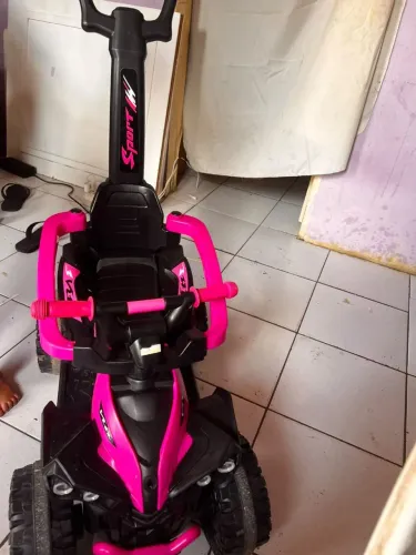 Quadriciclo Veloce rosa baby style