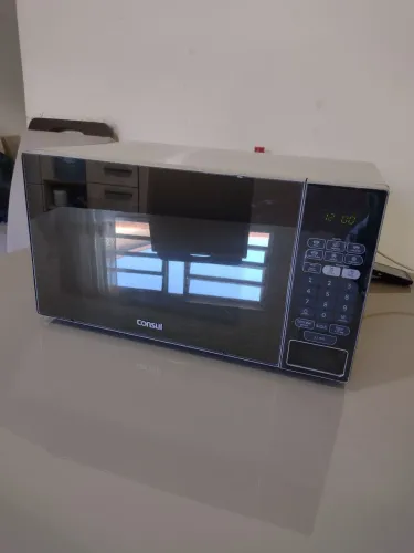 Microondas Consul 30 litros, inoxidável Espelhado com Grill Dourador 