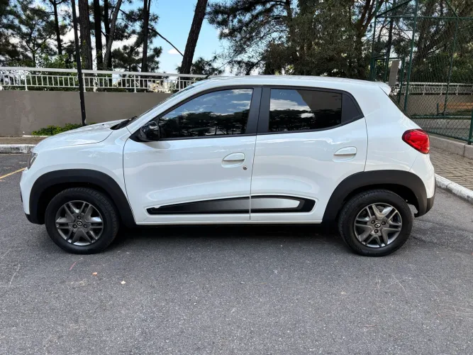 Renault Kwid Intense 1.0 Flex 12V 5P Mec. 2022