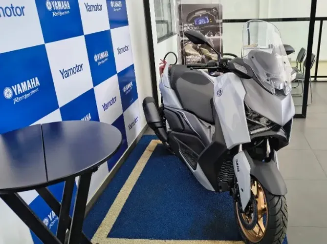 Yamaha XMax 300 CONNECTED 2026