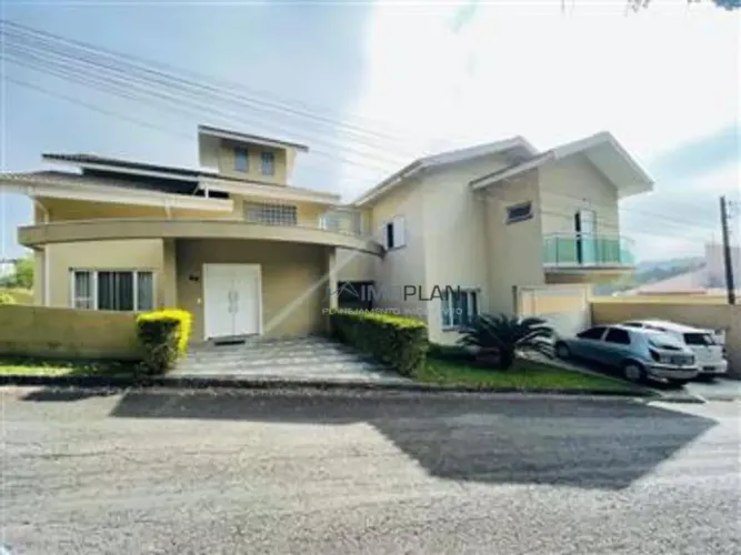Condominio Araucária- CA0233.