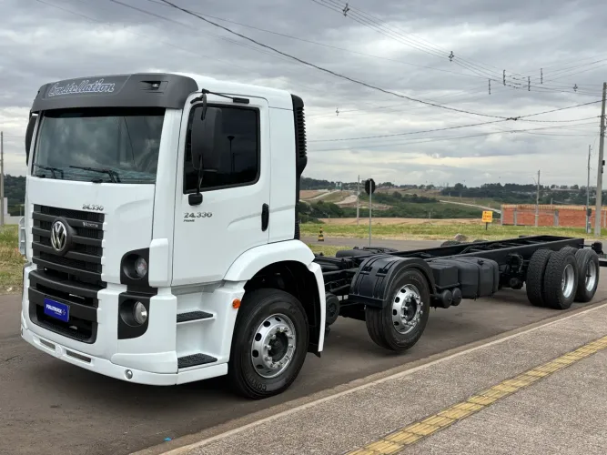 Volksvagem 24330 Bitruck chassis