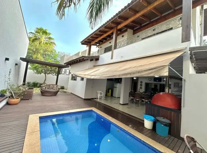 Sobrado para aluguel com 350 metros quadrados com 4 quartos em Jardim Itália - Cuiabá - MT