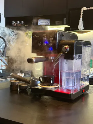 Cafeteira Oster Prima Latte II 