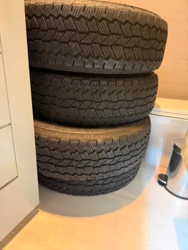 Pneus Ford ranger 3.000km rodados