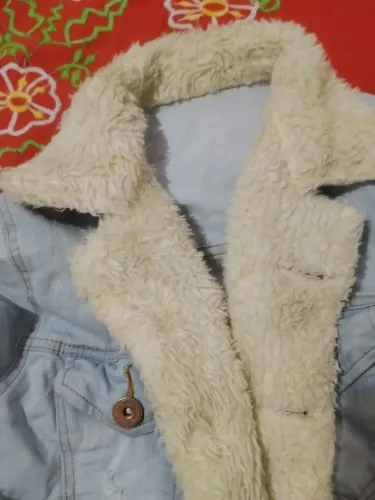 Jaqueta jeans de pelinho