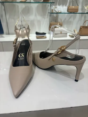 Slingback em couro