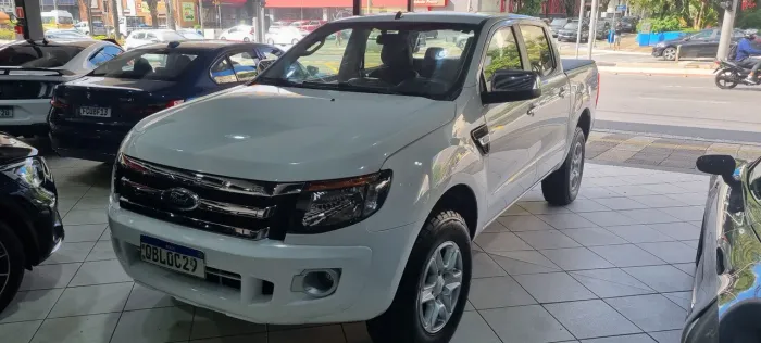 Ford Ranger XLT 2.5 16V 4X2 CD Flex 2015