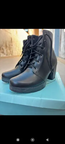 Bota feminina 