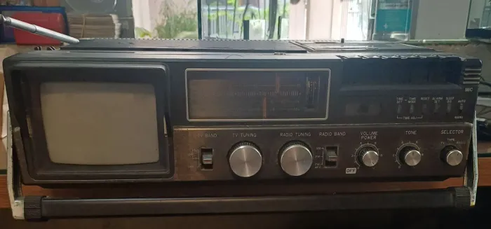 Tv antiga radio e cassete marca disco dsc 500.BR2982