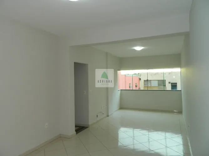 Aluguel Apto Ótima Localização 2 Quartos Sendo 1 Suíte A