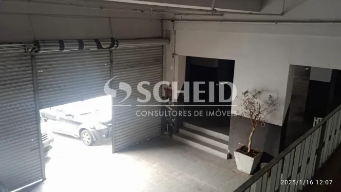 EXCELENTE LOJA BOM PARA INVESTIDOR IMÓVEL DE ESQUINA.