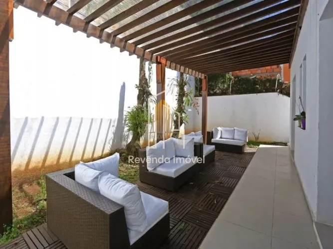Fazenda Morumbi - Casa - 500 m² - 6 dormitórios (sendo 2 suítes) - 5 vagas