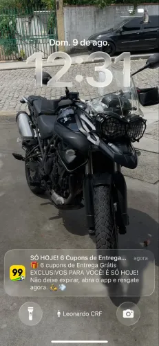 Moto de garagem troca em caminhão