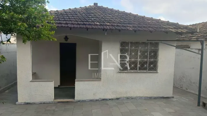 Casa 3 qtos - Próximo a estrada do Pedregoso