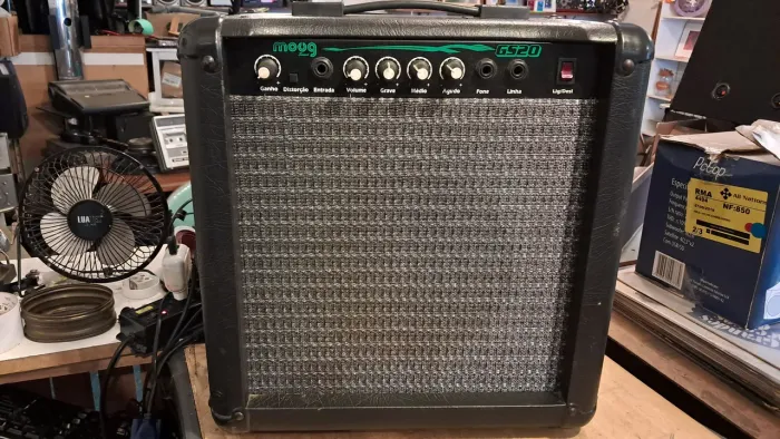 Amplificador guitarra caixa Amplificada Moug gs20 30w