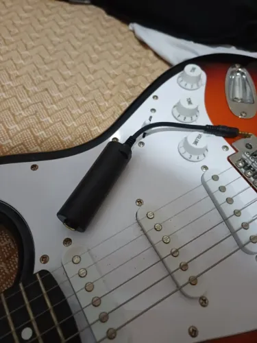 INTERFACE DE AUDIO PARA GUITARRA/VIOLAO