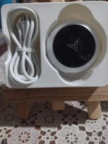 Cooler magnético Flydigi B8X seminovo sem placa magnética inclusa 
