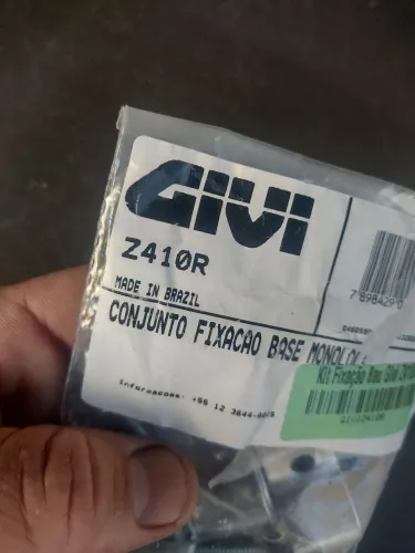 Kit parafuso para suporte bauleto GIV ZERO