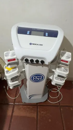 CRIOLIPÓLISE 6 MANÍPULOS MEDICAL SAN - PROFISSIONAL