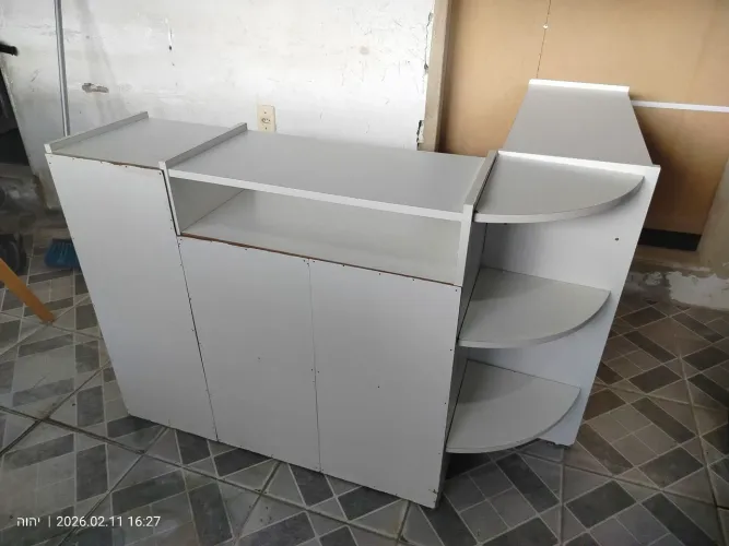 Mesa manicure L nail designer 