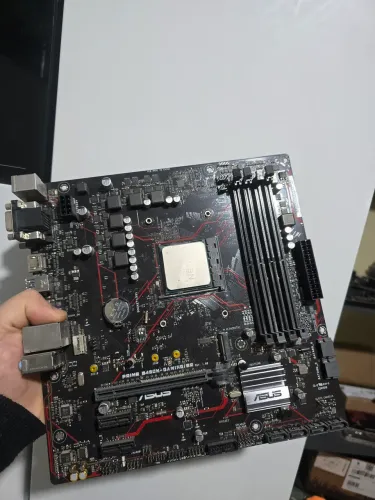 Kit processador RYZEN 5 5600X + B450M GAMING