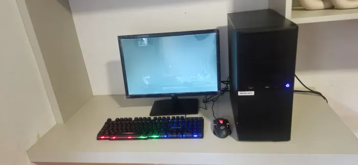 PC Completo com Monitor 19.5" Intel Core i5 3.40Ghz (Geforce GT 710 2GB) RAM 8GB HD 500GB
