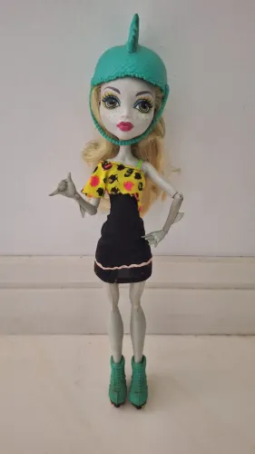 Boneca Monster High- Lagoona Blue Roller Maze Patins