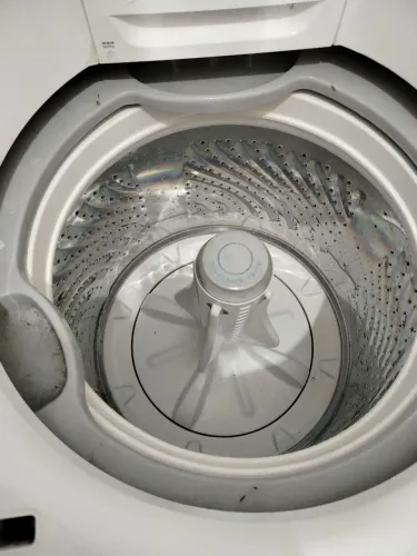 Máquina de lavar roupa 15 kg Brastemp. **** Precisa trocar rolamento