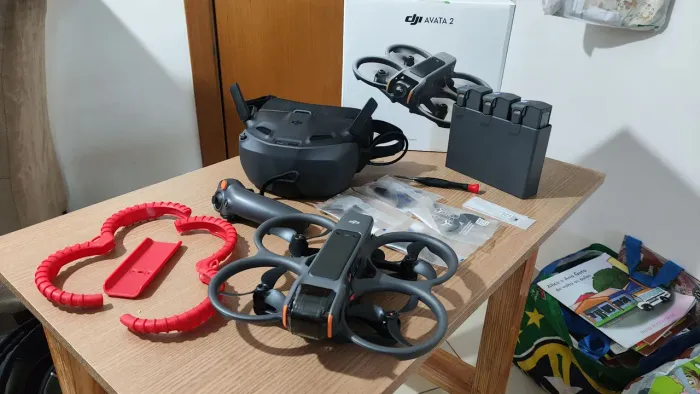 Avata 2 kit  completo óculos ,.controle e 3 baterias