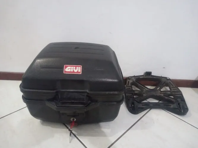 Caixa Bauleto Givi 27 Litros