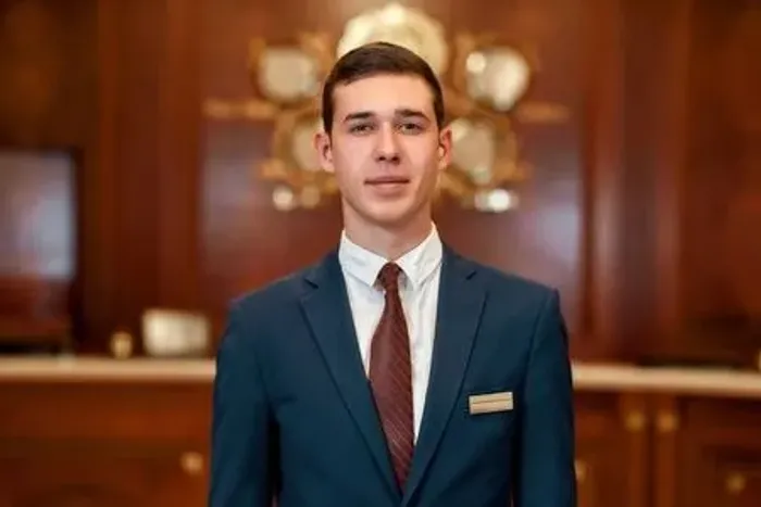 recepcionista auxiliar