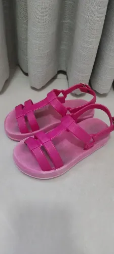Sandália infantil rosa Tam 27/28