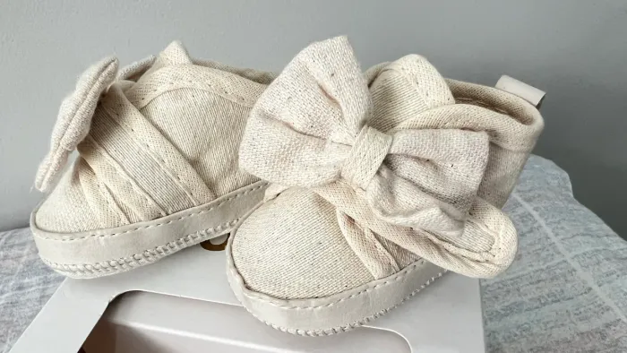 Sapatinho linho na caixinha 0/3 meses