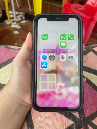 IPHONE 11 (pequeno trincado na câmera)