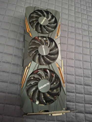 Placa de vídeo GTX 1080 com defeito