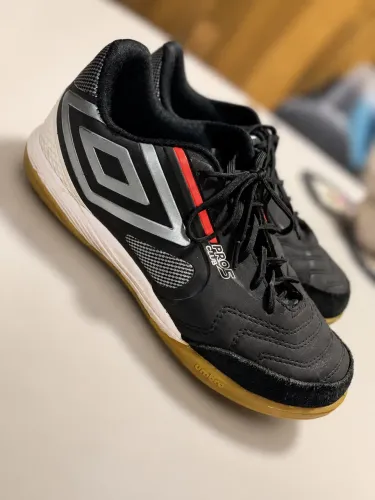 ? Tênis Futsal Umbro Pro 5 Club Nº 41 - Pouco Uso
