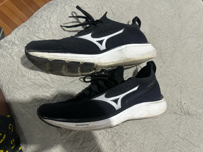 Tênis mizuno 40