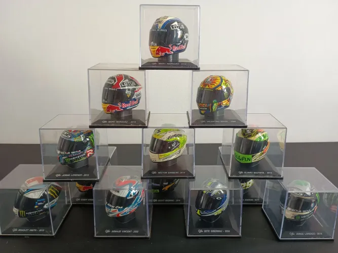 Coleção Completa Miniaturas de Capacetes MotoGP - Planeta DeAgostini