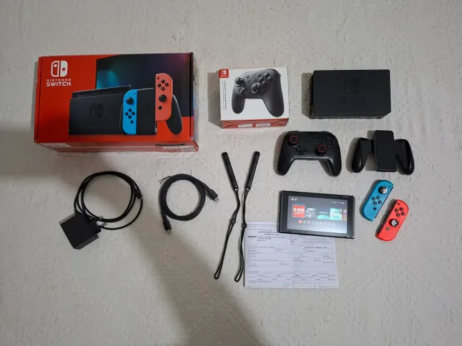 Nintendo Switch V2 destravado, completo, NF, Pro Controler, cartão 256gb, LEIA O ANUNCIO.