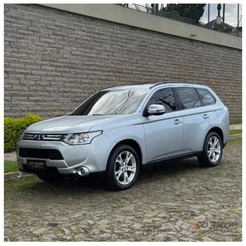 Mitsubishi Outlander 2.0 16V 160cv Aut. 2014