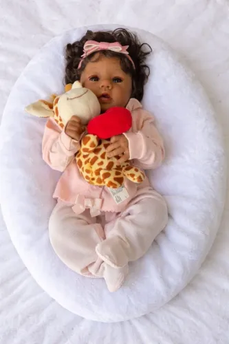 Bebê reborn menina realista recém nascida