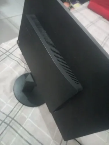 Monitor AOC